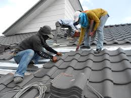 Best Roof Insulation Installation  in North Bellport, NY